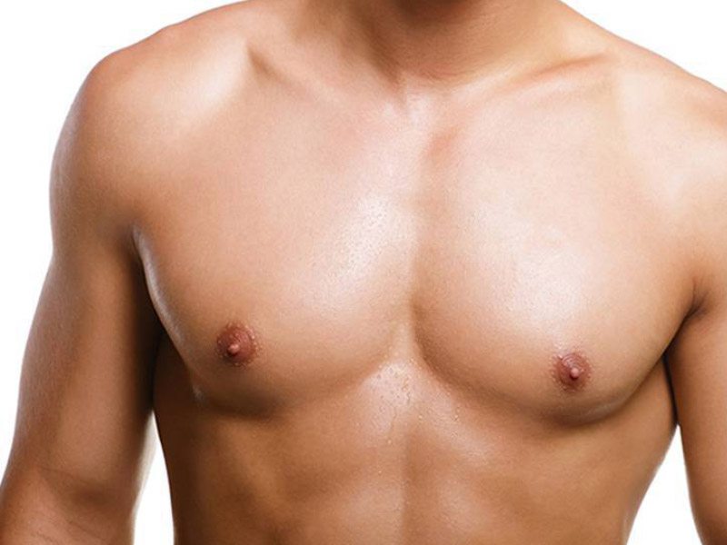Operaciones de pecho en hombres, cada vez más frecuentes