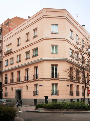 Dra. Leire Gorrotxategui M�dico Est�tico Madrid Edificio