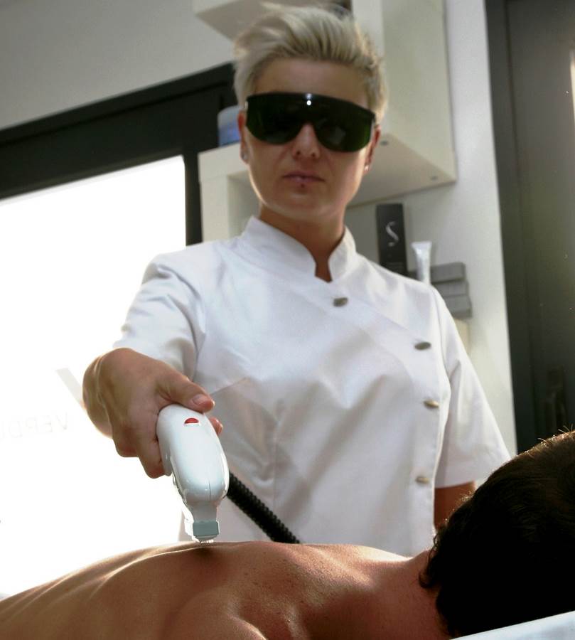 Logo LOLA MERINO ESTETICA Y FOTODEPILACION