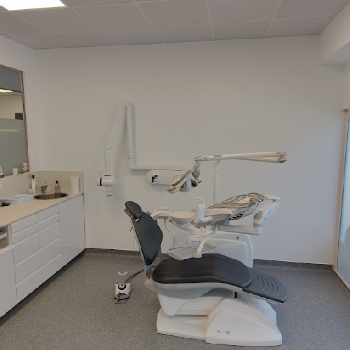 Foto Cl�nica Dental V�rgen De Los Remedios