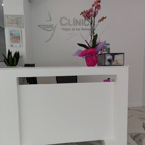 Foto Cl�nica Dental V�rgen De Los Remedios