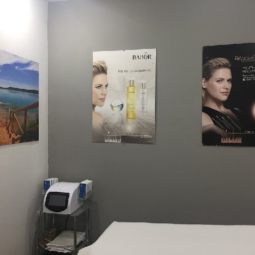 Foto DeLorena Peluquer�a & Est�tica